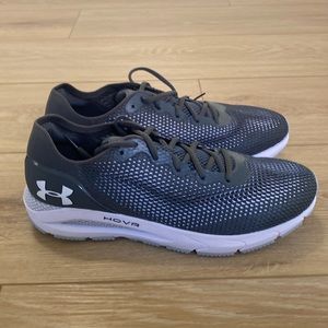 Men’s Size 13 UA HOVR Sonic 4 Never been Worn